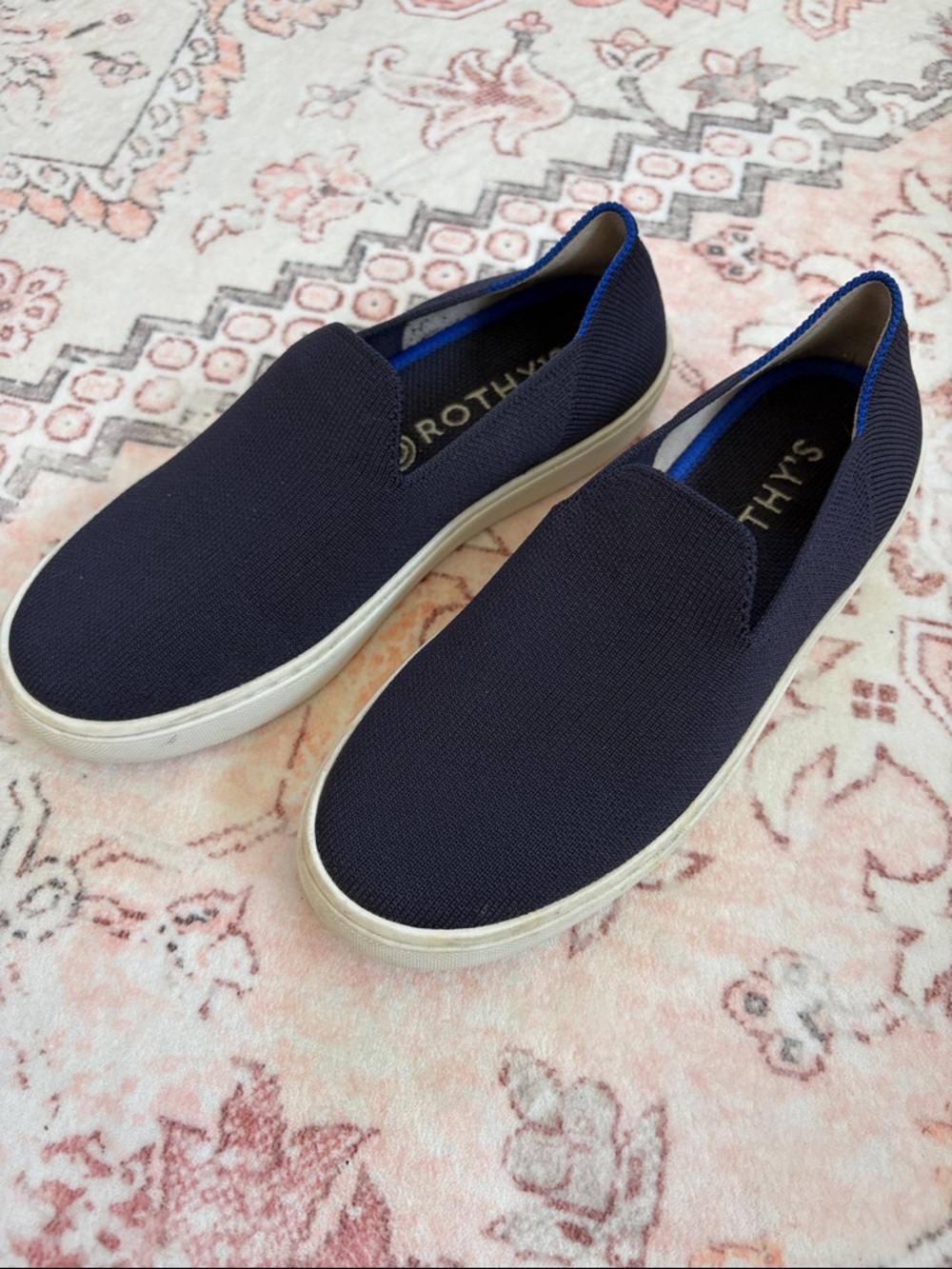 EUC$99 Rothy’s sz 5 Original Slip On Sneaker in Navy